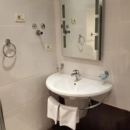 Sigal Hotel 3*